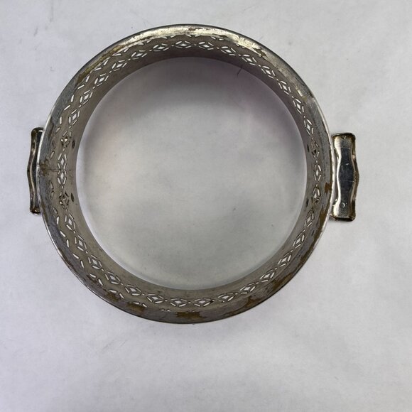 Vintage Silverplate Filigree Serving Dish Ring With Handles - Picture 8 of 15